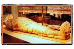 Mumiile si secretele vechilor morminte egiptene